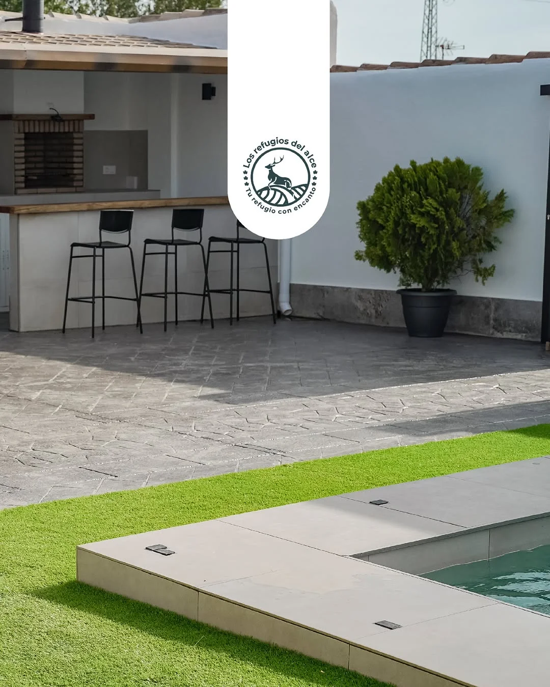 Outdoor kitchen and pool for a rural getaway Chiclana next to Novo Sancti Petri